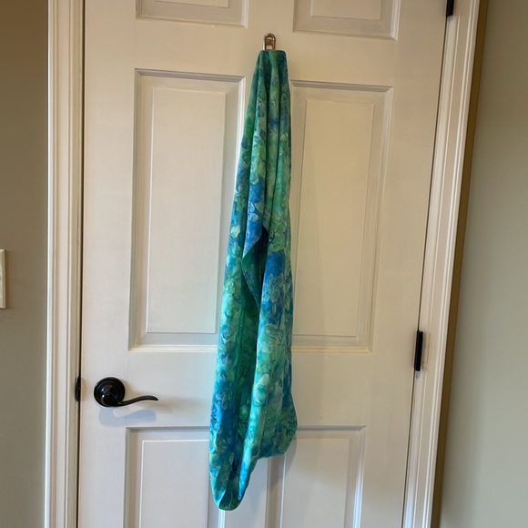 Infinity Scarf - Picture 2 of 3